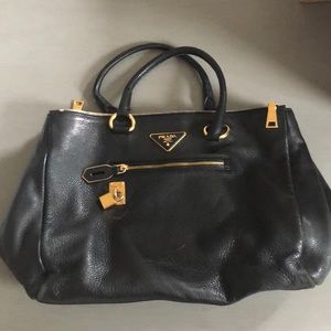 Prada Galleria Bag! PRICE REDUCTION